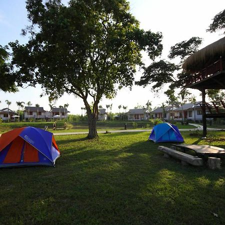 Resort Railumpoo Nakhon Sawan Εξωτερικό φωτογραφία
