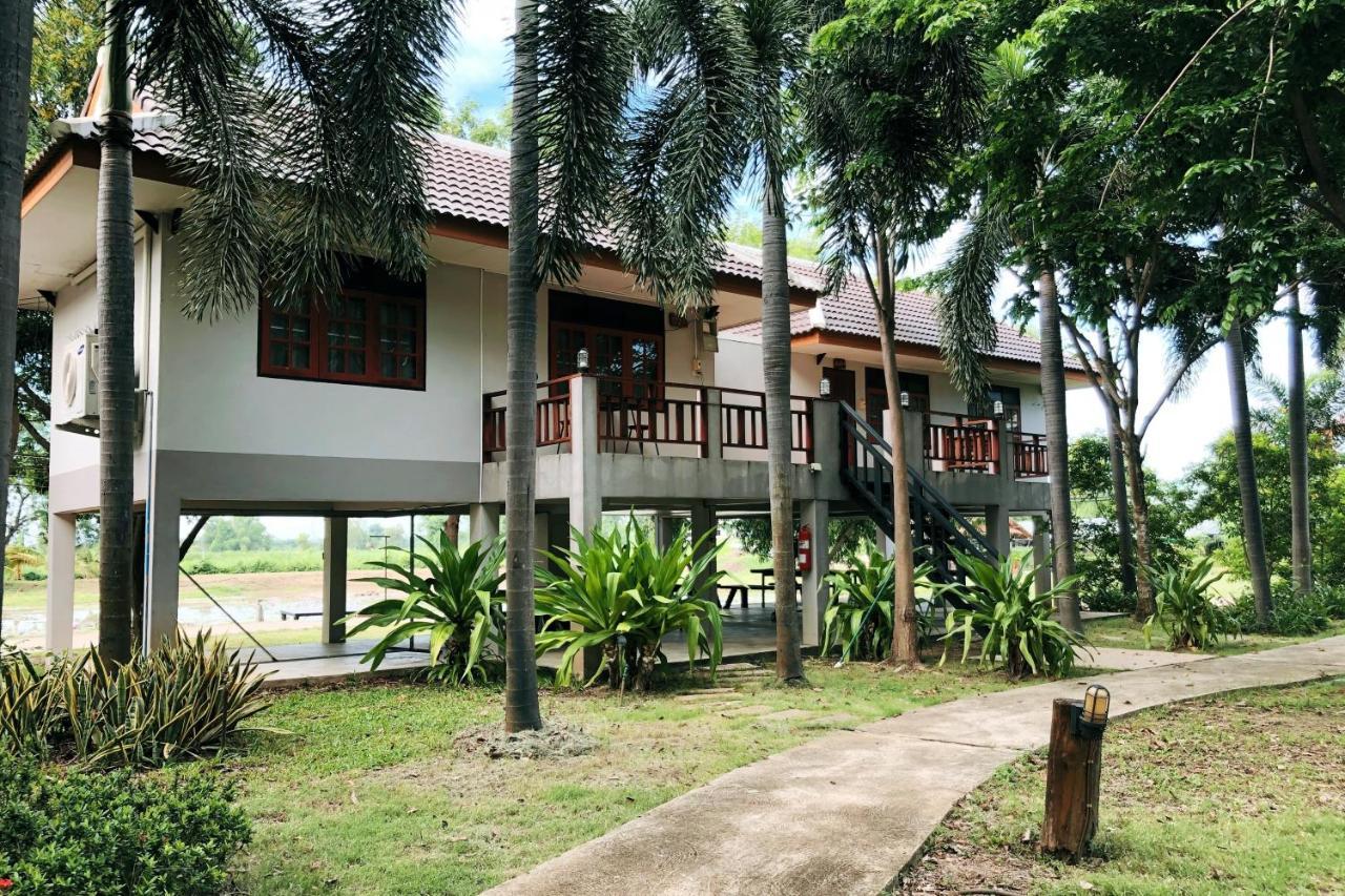 Resort Railumpoo Nakhon Sawan Εξωτερικό φωτογραφία